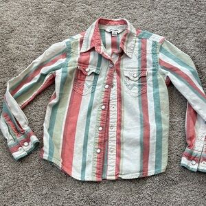 💥Toddler girl Wrangler snap down shirt